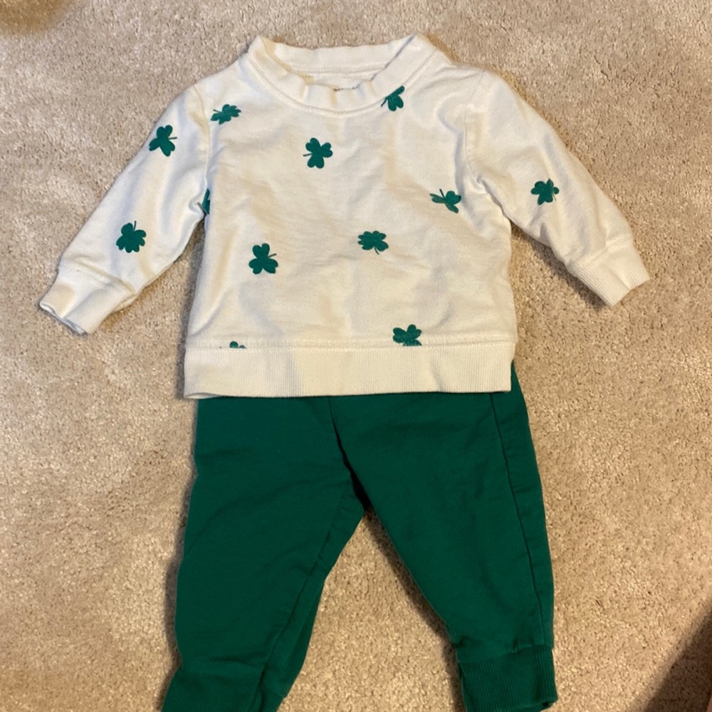 Carter’s 6 month outfit